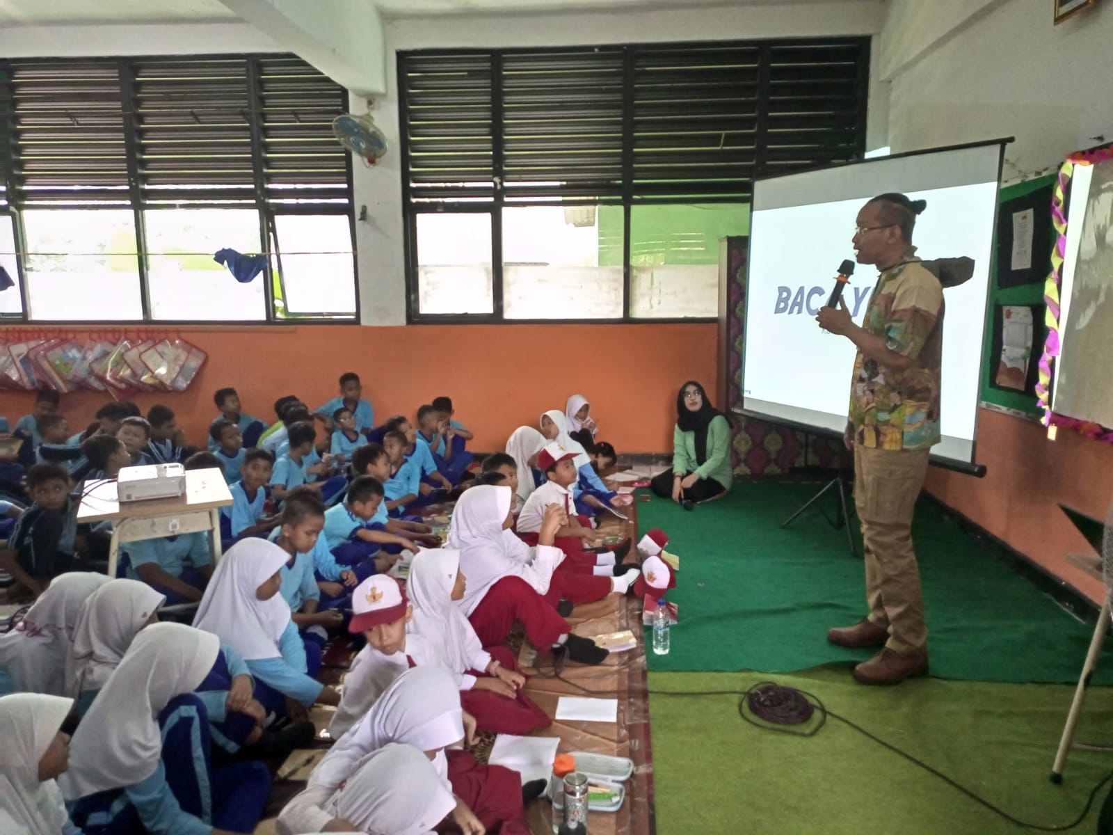 Roadshow Workshop Membaca Di SDN Cipinang Muara 12